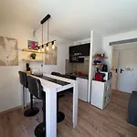 Joliet2 ,rdc,piscine,clim,parking,tennis ,canet En Roussillon Appartement *