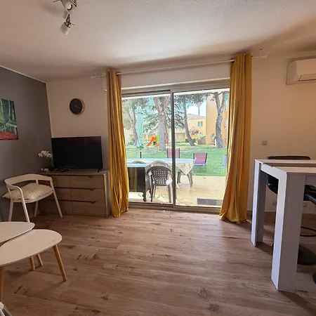 Joliet2 ,rdc,piscine,clim,parking,tennis ,canet En Roussillon Apartmán *