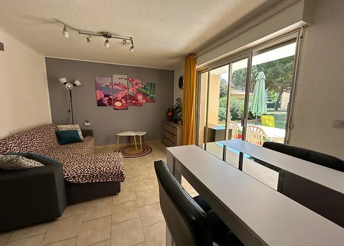 アパート T2 Rdc A En Roussillon Europa 4 Pers ,piscine,clim, Tennis, Parking カネ
